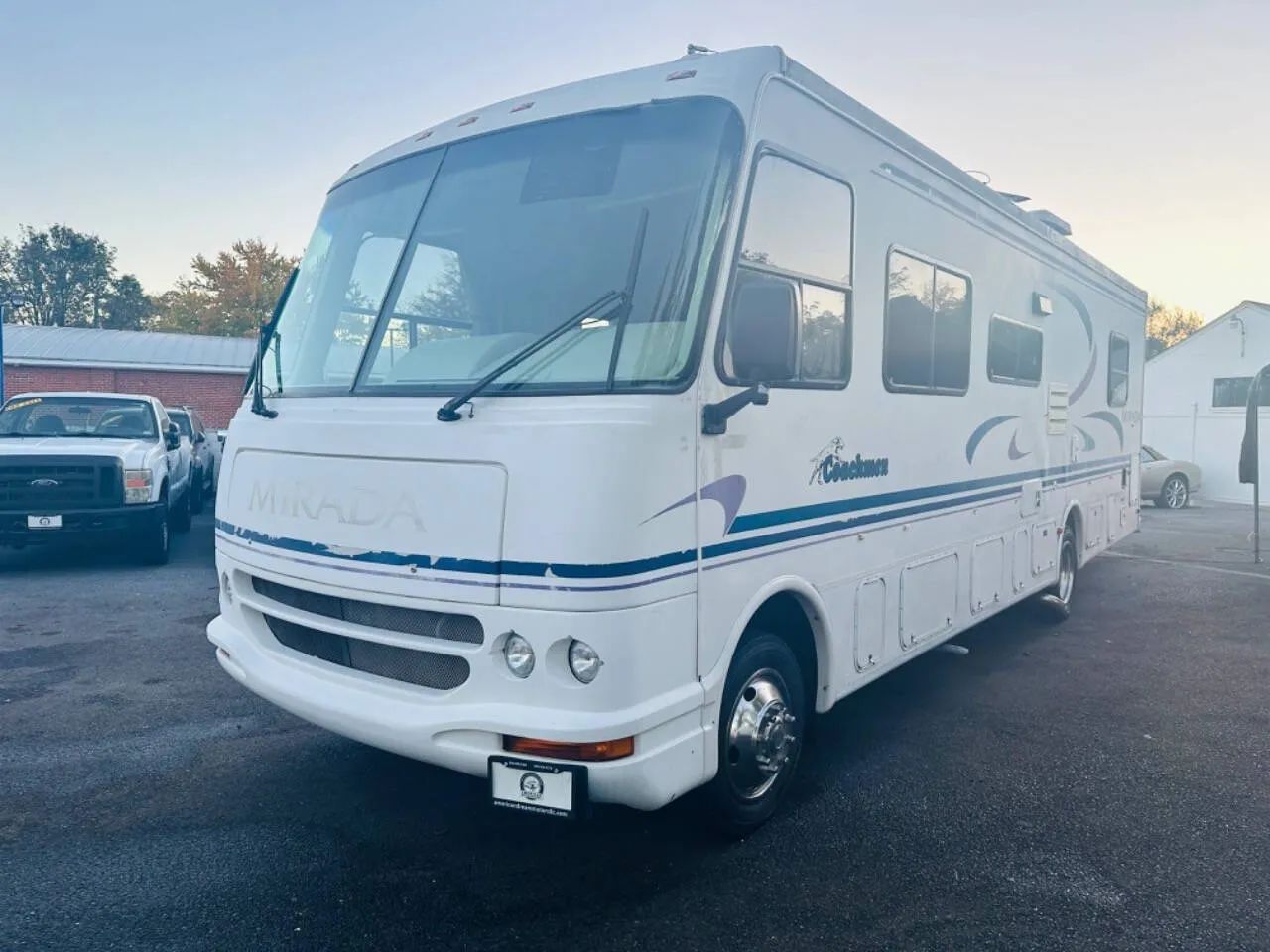 1999 Ford Motorhome Chassis 4X2 Chassis 178 190 in. WB