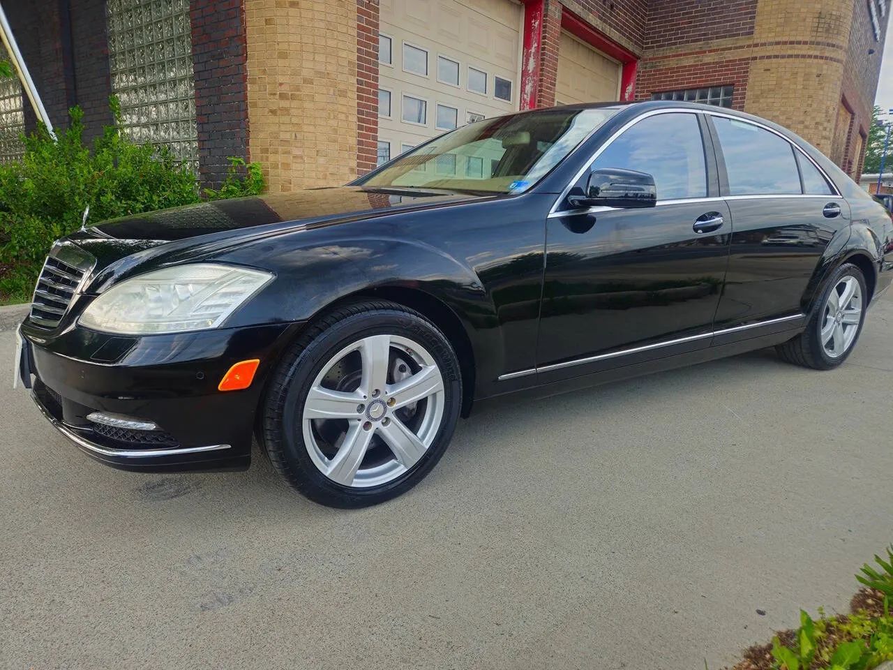 2013 Mercedes-Benz S-Class S 550 Sedan 4D